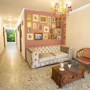 https://hostal-pajara-pinta.cali-hotels.com